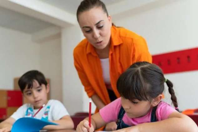 Depremden etkilenen öğretmenlere iller arası tayin hakkı tanıdı