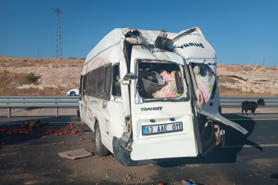 Tarım işçilerini taşıyan minibüs devrildi