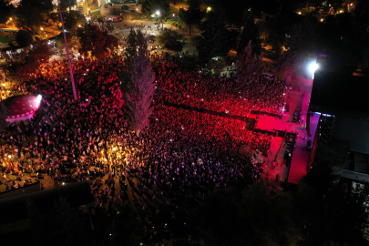 GastroANTEP Festivalinin İlk Gününde Fatma Turgut Sahne Aldı