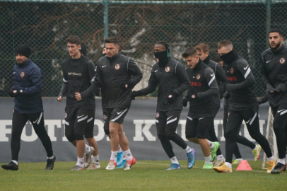 Gaziantep FK’da 4 Futbolcu Uyarıldı