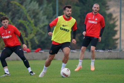 Gözler Ajeti Ve Luka'da