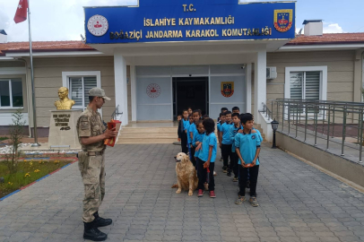 Jandarma Minik Misafirlerini Ağırladı