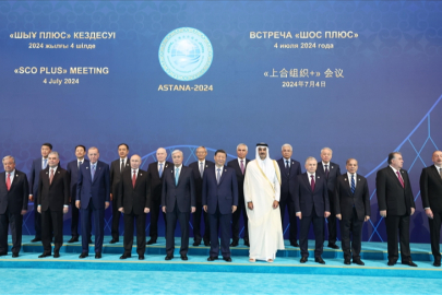 Cumhurbaşkanı Erdoğan, Astana'da Yoğun Diplomasi Trafiği Yürüttü