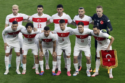 Hollanda: 0 - Türkiye: 0 (Maç Devam Ediyor)