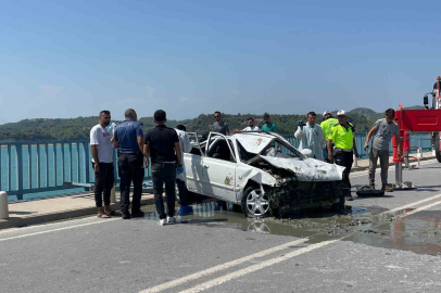 Göle Düşen Otomobil Anne, Baba Ve İki Kardeşe Mezar Oldu