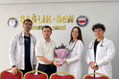  Tıp Fakültesi Öğrencilerinin İlk Stetoskopu Sağlık Sen'den