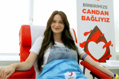 Türk Kızılay'a Kan Bağışı Çağrısı Yaptı