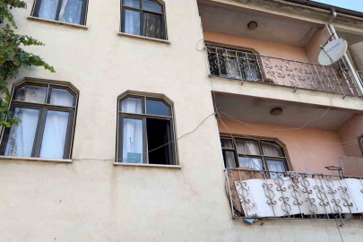 Anayasa Mahkemesi Başkanının Torunu 2. Kattan Düştü