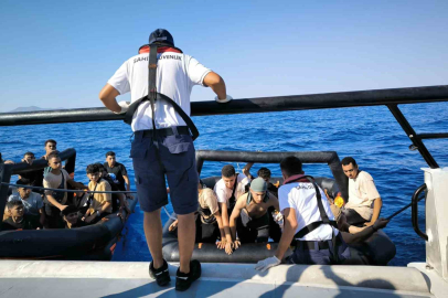 30 Düzensiz Göçmen Kurtarıldı