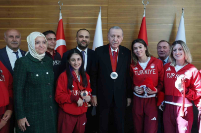 Cumhurbaşkanı Erdoğan, Türkiye Milli Paralimpik Takımı’nı Kabul Etti