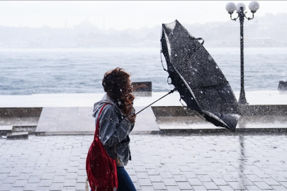 Meteorolojiden fırtına ve kuvvetli yağış uyarısı