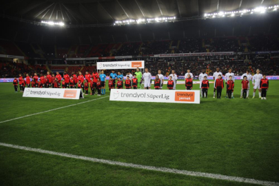 Gaziantep FK – Beşiktaş maçı 11’leri belli oldu