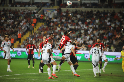 Trendyol Süper Lig: Gaziantep FK: 0 - Beşiktaş: 0 (Maç Devam Ediyor)