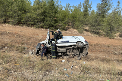 Otomobille Minibüsün Çarpıştığı Kazada 2 Kişi Yaralandı