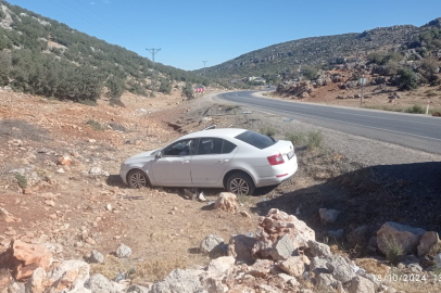 Sürücünün Direksiyon Hakimiyetini Kaybettiği Araç Yoldan Çıktı