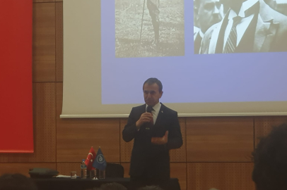 Naim Babüroğlu’ndan duygu dolu konferans