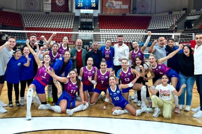 Merinos Voleybol  3 galibiyetle yüzleri güldürüyor