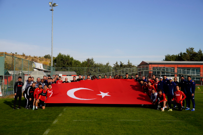 Gaziantep FK, 29 Ekim Cumhuriyet Bayramını kutladı