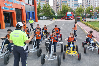 Öğrencilere Trafik Bilinci Aşılıyor